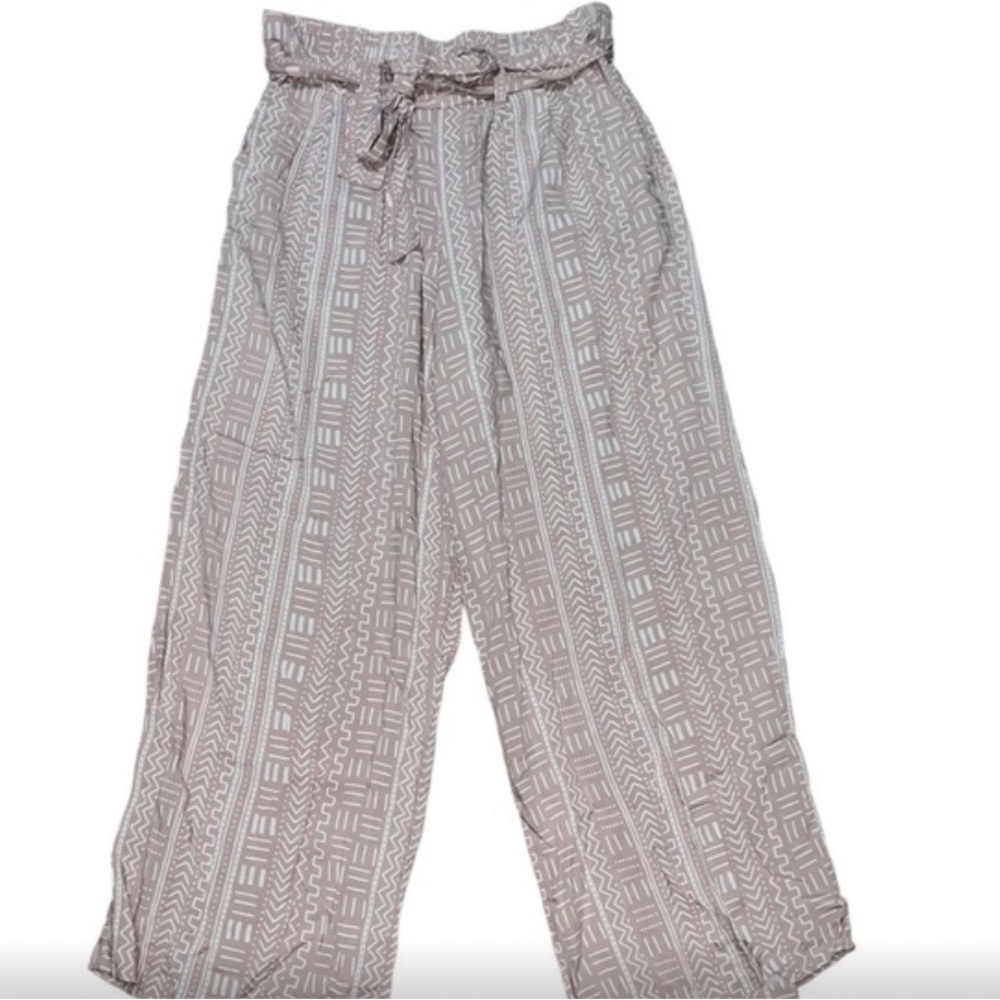 𝅺WOMEN’S Torrid Pants Pink Size 0